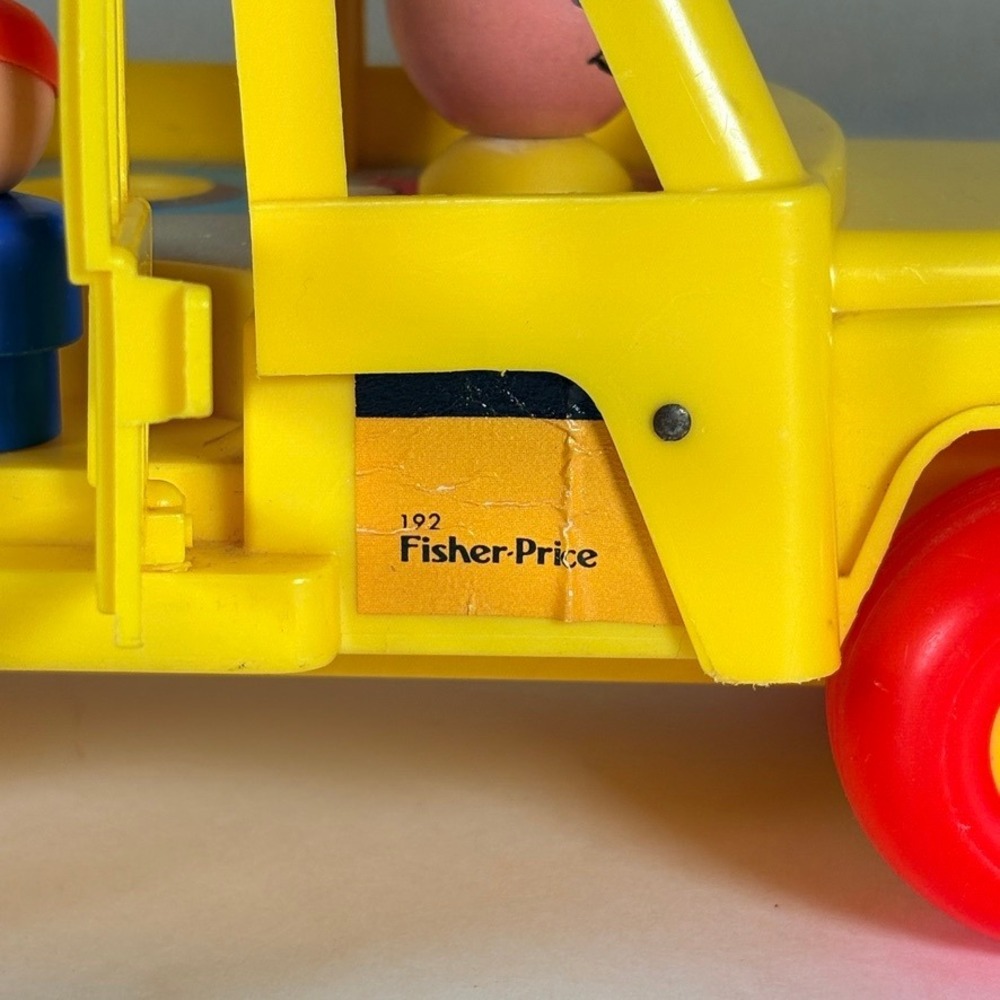 Vintage 1988‎ Fisher-Price Little People School Bus 192 4 Figures - Picture 5 of 12